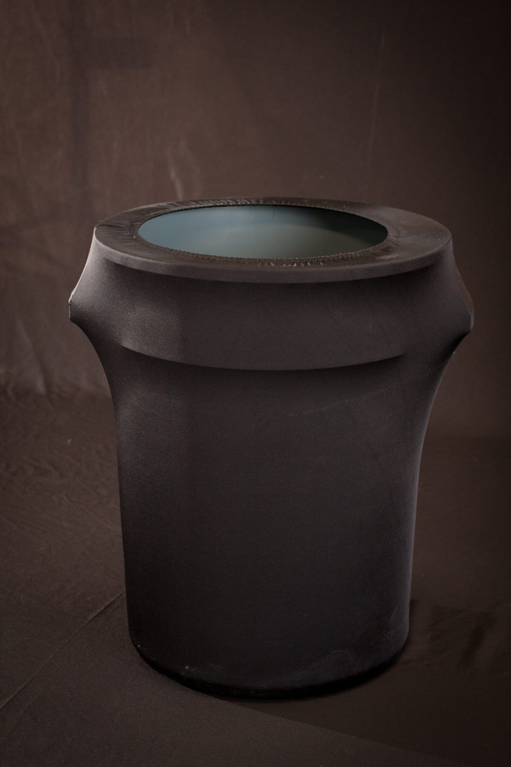 Trash Can – 33 gallon with Cover - Event Party Rentals